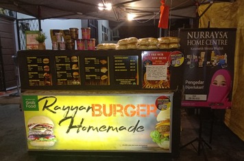 RAYYAN HOMEMADE BURGER